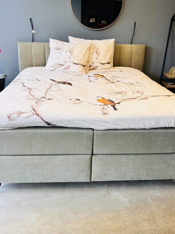 Showroom model boxspring bed