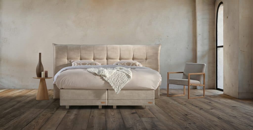 Pullman Original Aspen boxspring — majestueus hoofdbord handgemaakt